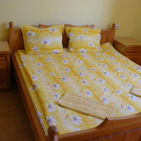 House Arirang Hotel Cherni Osum Room photo