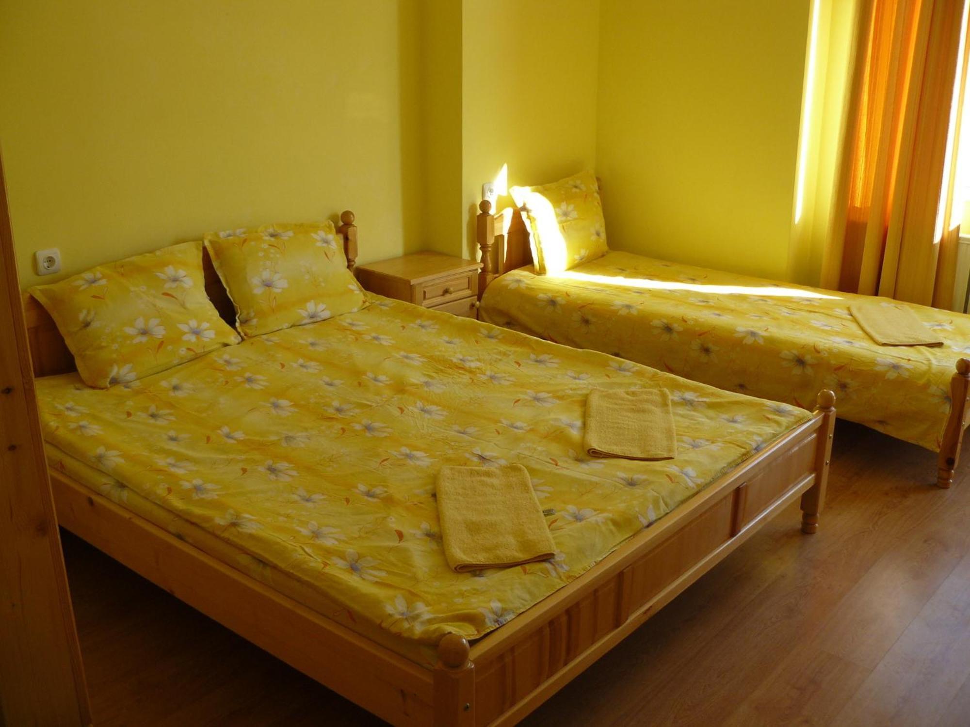 House Arirang Hotel Cherni Osum Room photo