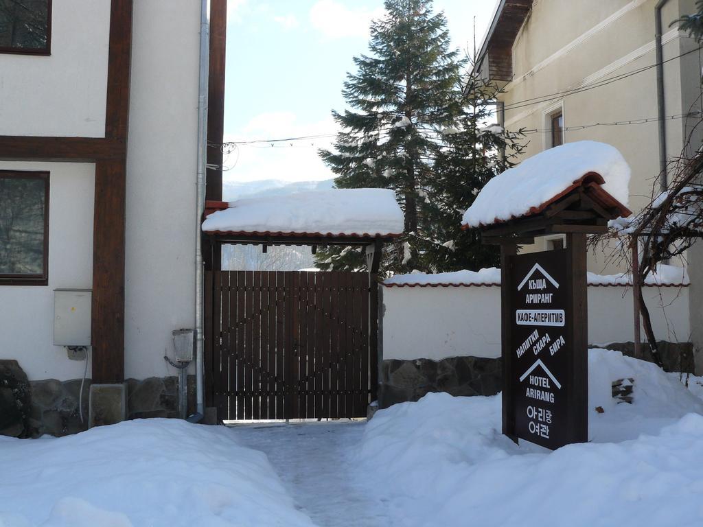 House Arirang Hotel Cherni Osum Exterior photo